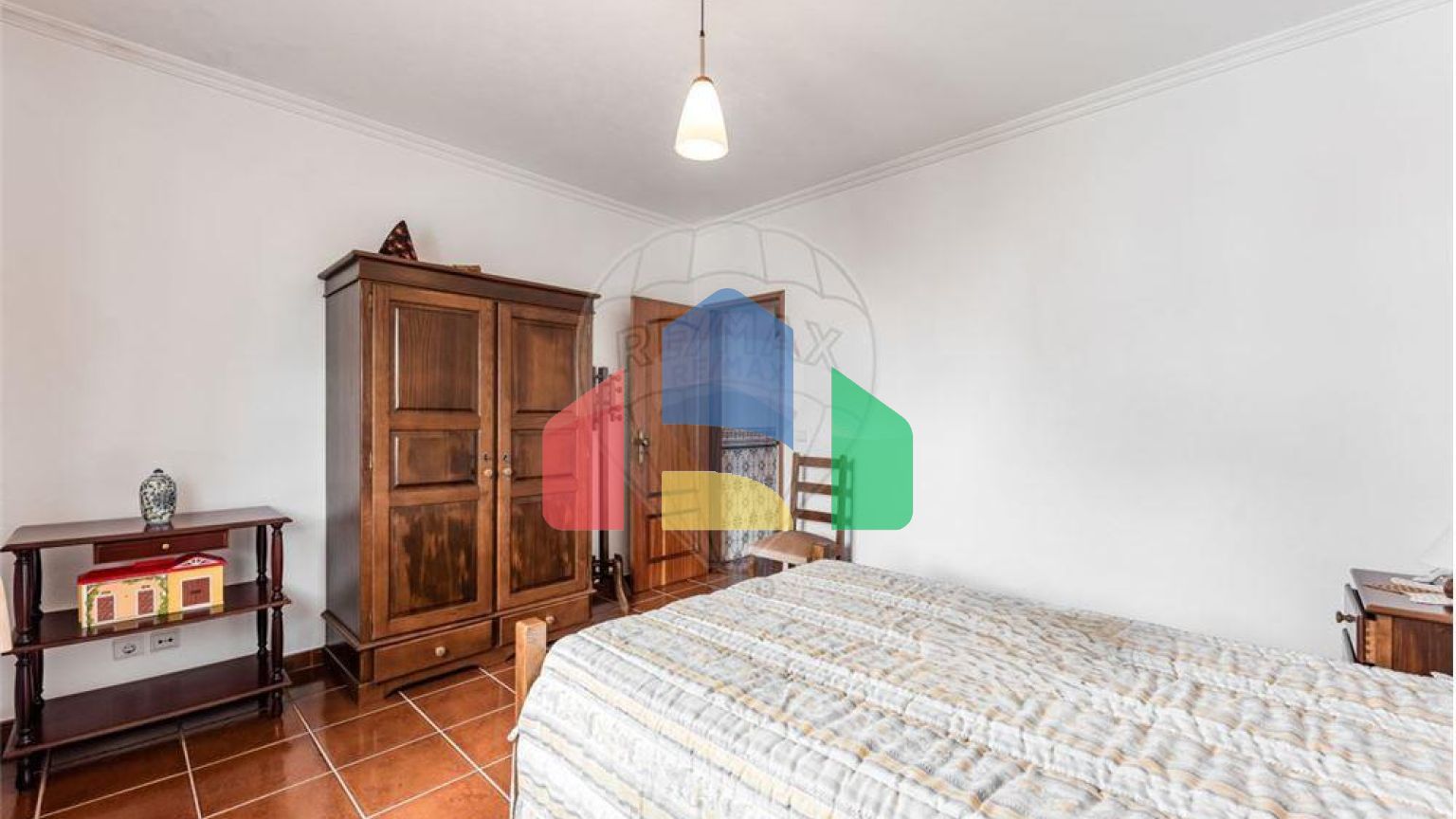 Residential - Single Family Home - T6 - Pontinha e Famões, Odivelas - PT