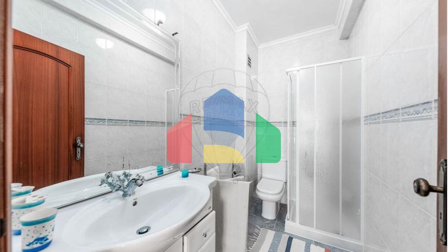 Residential - Single Family Home - T6 - Pontinha e Famões, Odivelas - PT