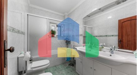 Residential - Single Family Home - T6 - Pontinha e Famões, Odivelas - PT