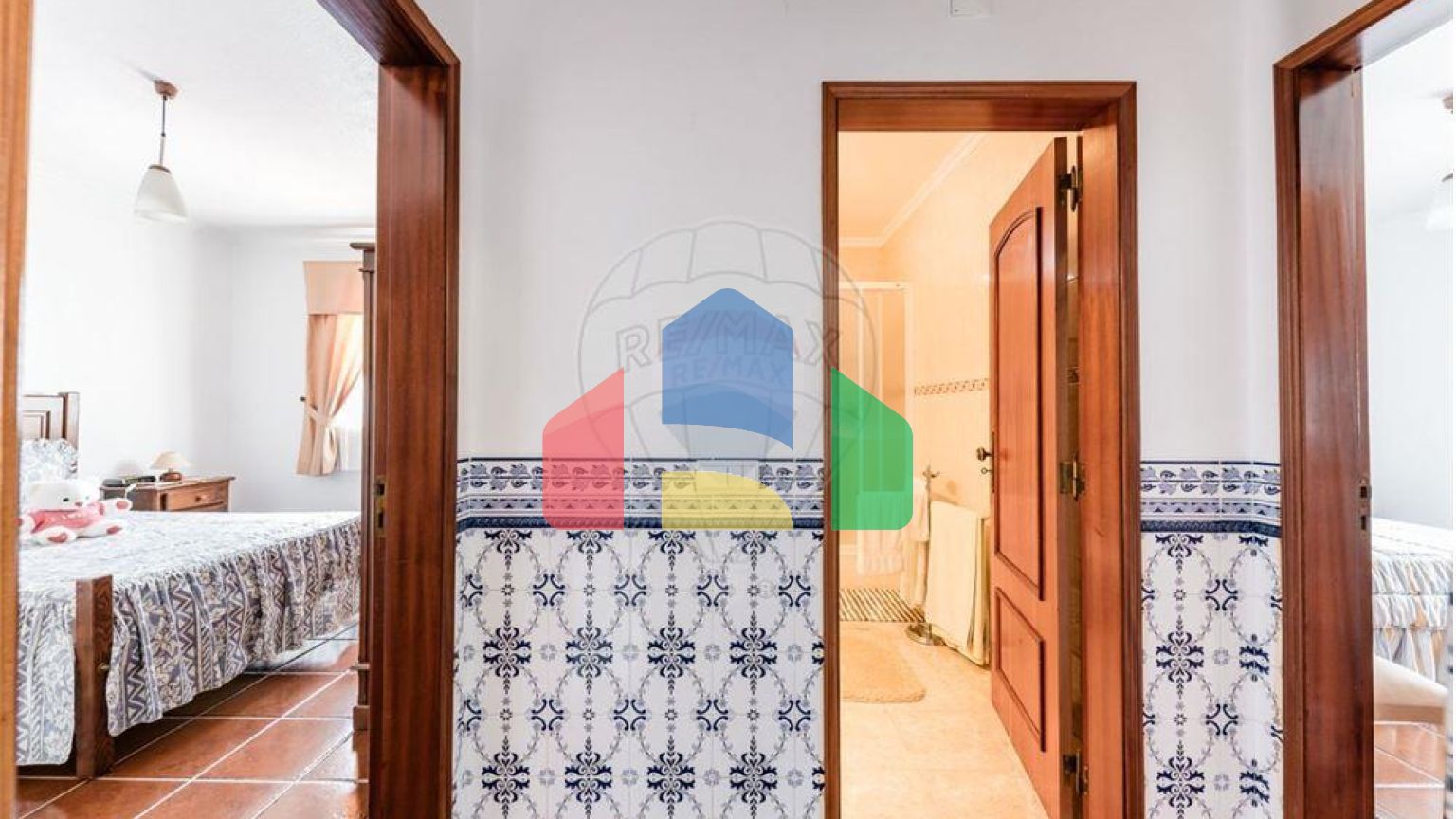 Residential - Single Family Home - T6 - Pontinha e Famões, Odivelas - PT