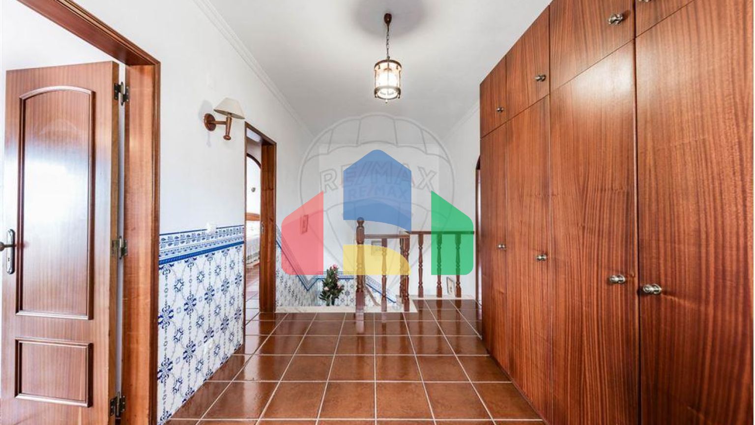 Residential - Single Family Home - T6 - Pontinha e Famões, Odivelas - PT