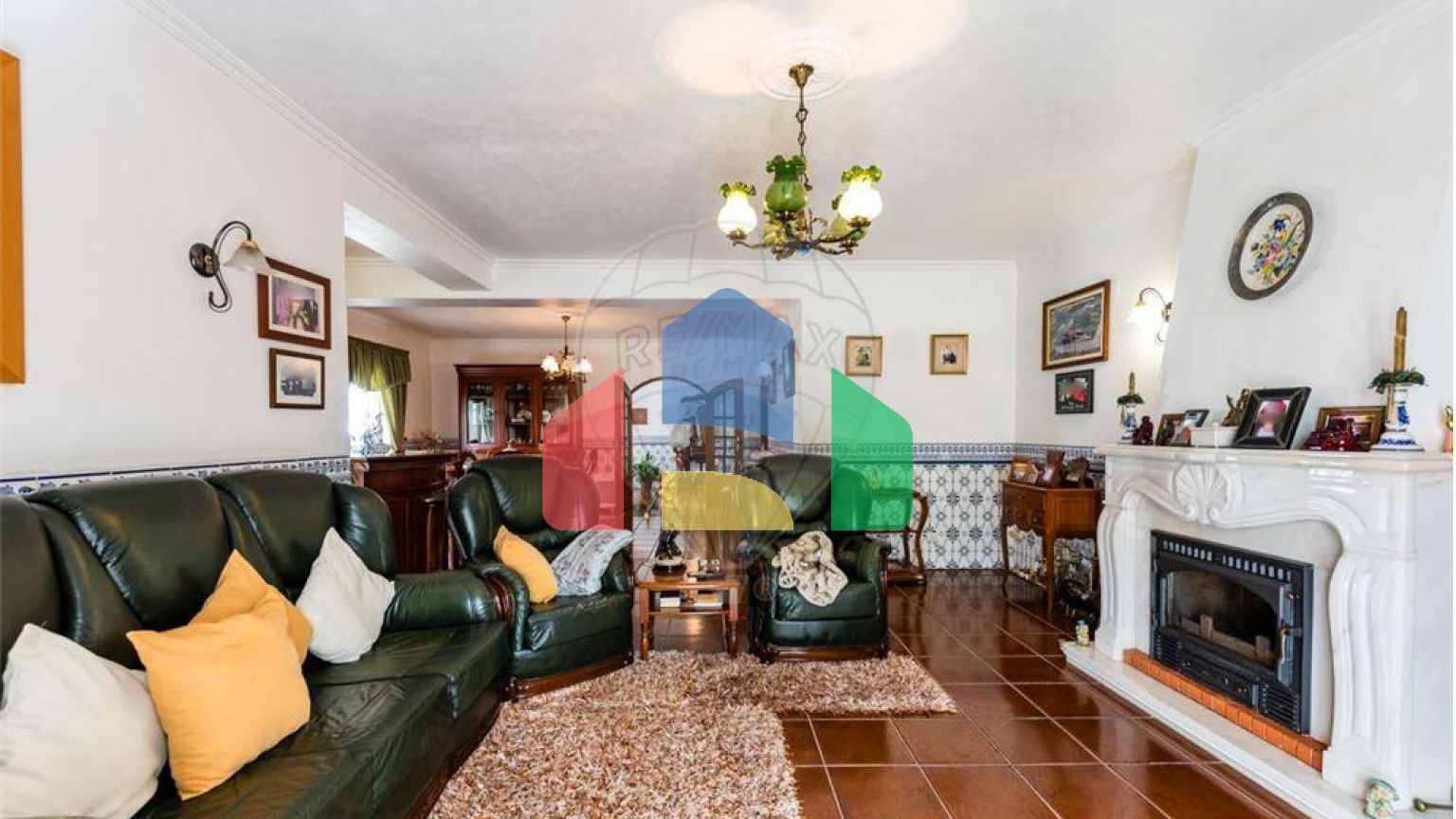 Residential - Single Family Home - T6 - Pontinha e Famões, Odivelas - PT