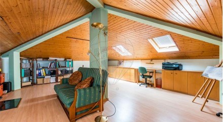 Residential - Single Family Home - T7 - Pontinha e Famões, Odivelas - PT