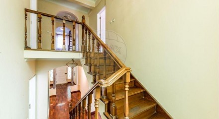 Residential - Single Family Home - T7 - Pontinha e Famões, Odivelas - PT