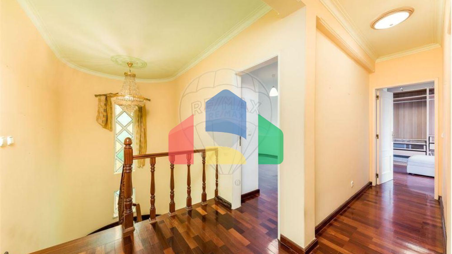 Residential - Single Family Home - T7 - Pontinha e Famões, Odivelas - PT