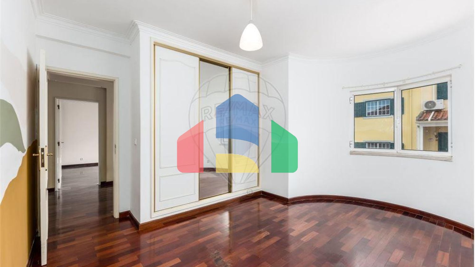 Residential - Single Family Home - T7 - Pontinha e Famões, Odivelas - PT