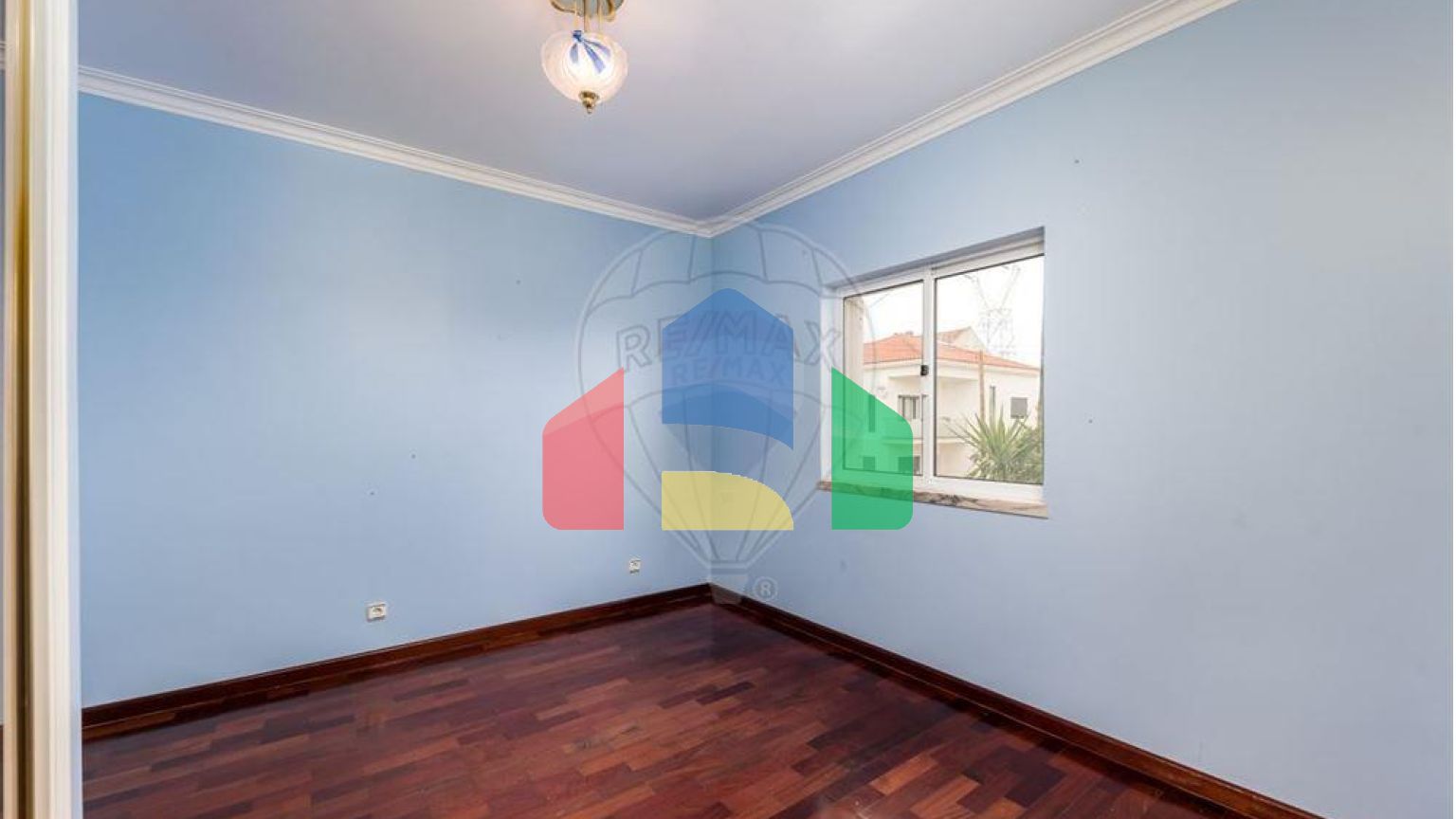 Residential - Single Family Home - T7 - Pontinha e Famões, Odivelas - PT