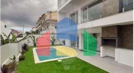 Residential - Single Family Home - T4 - Pontinha e Famões, Odivelas - PT