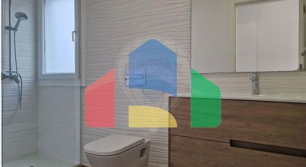 Residential - Single Family Home - T4 - Pontinha e Famões, Odivelas - PT