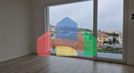 Residential - Single Family Home - T4 - Pontinha e Famões, Odivelas - PT