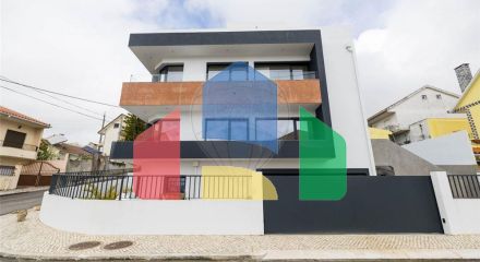 Residential - Single Family Home - T5 - Pontinha e Famões, Odivelas - PT Residential - Single Family Home - T5 - Pontinha e Famões, Odivelas - PT