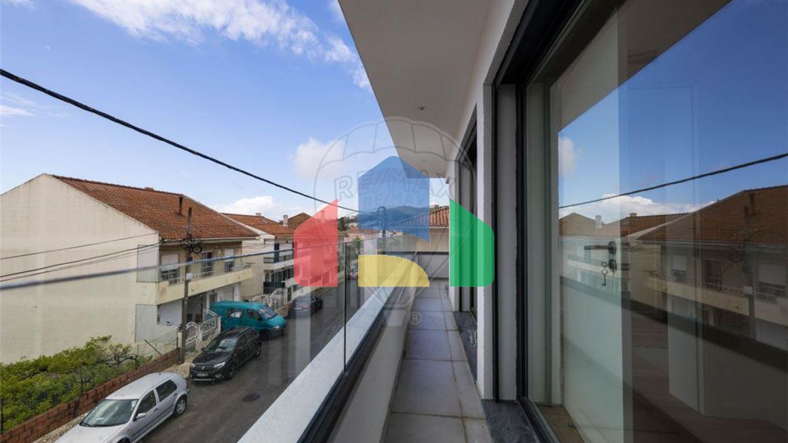 Residential - Single Family Home - T5 - Pontinha e Famões, Odivelas - PT