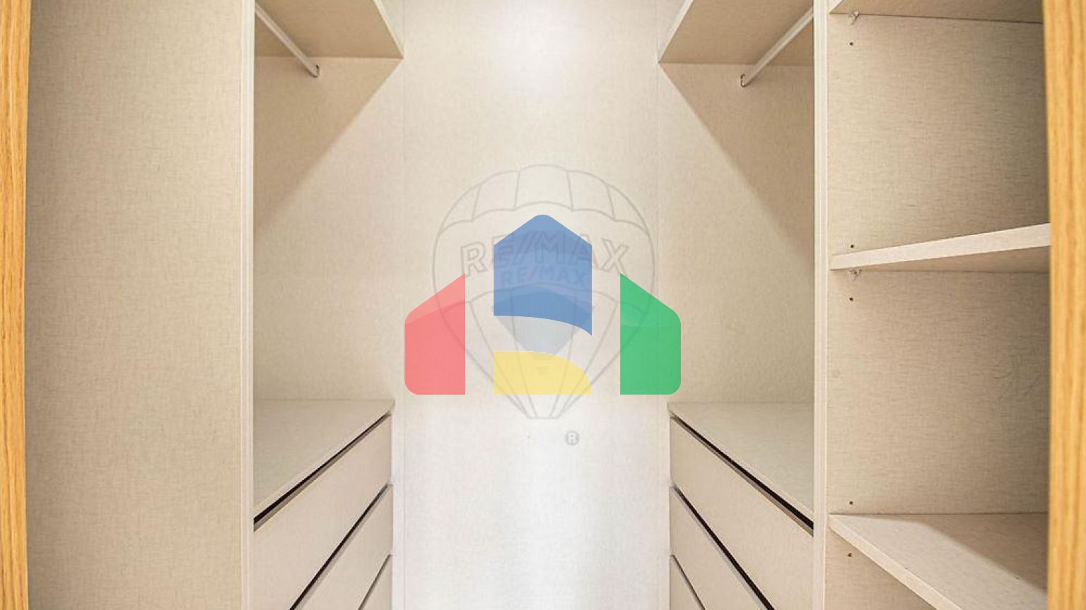 Residential - Single Family Home - T4 - Pontinha e Famões, Odivelas - PT