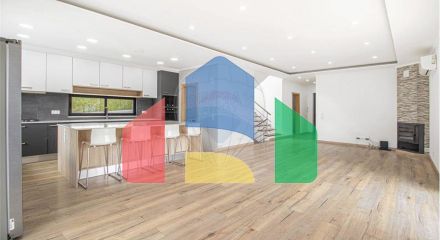 Residential - Single Family Home - T4 - Pontinha e Famões, Odivelas - PT