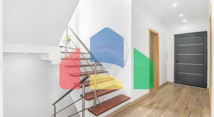 Residential - Single Family Home - T4 - Pontinha e Famões, Odivelas - PT