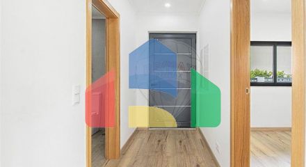Residential - Single Family Home - T4 - Pontinha e Famões, Odivelas - PT