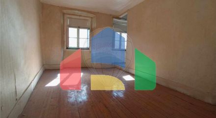 Residential - Single Family Home - T3 - Sé e São Lourenço, Portalegre - PT