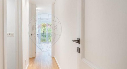 Residential - Condo/Apartment - T2 - Braga (São José de São Lázaro e São João do Souto), Braga - PT
