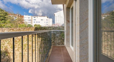 Residential - Condo/Apartment - T2 - Braga (São José de São Lázaro e São João do Souto), Braga - PT