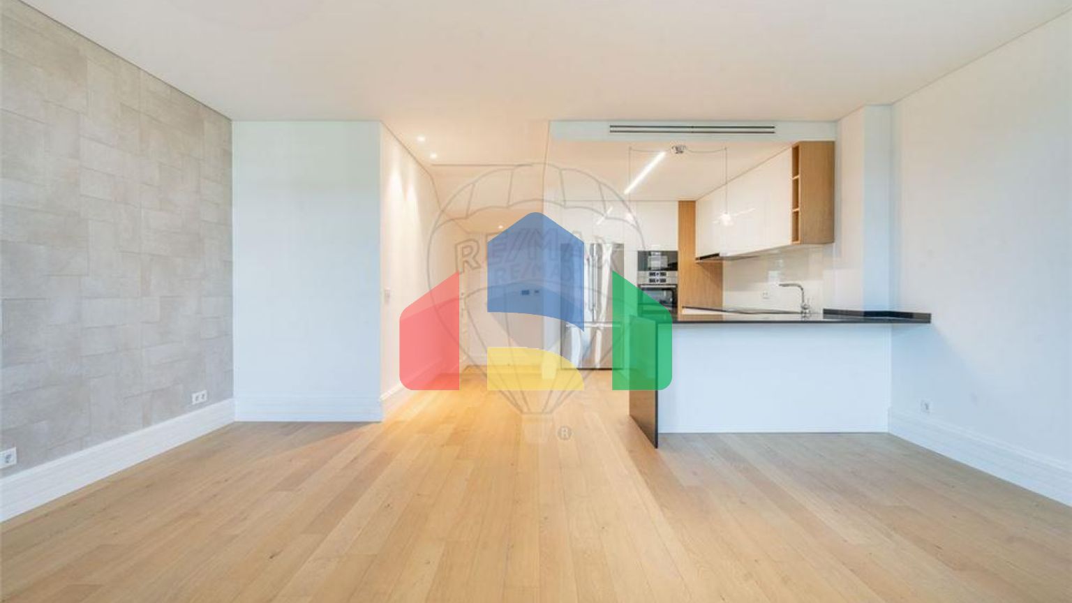 Residential - Condo/Apartment - T2 - Braga (São José de São Lázaro e São João do Souto), Braga - PT