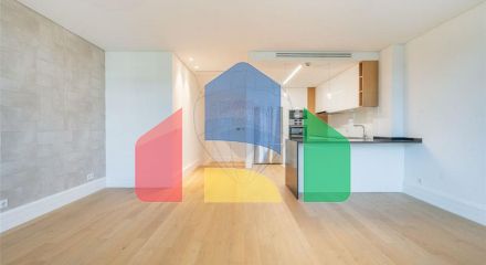 Residential - Condo/Apartment - T2 - Braga (São José de São Lázaro e São João do Souto), Braga - PT