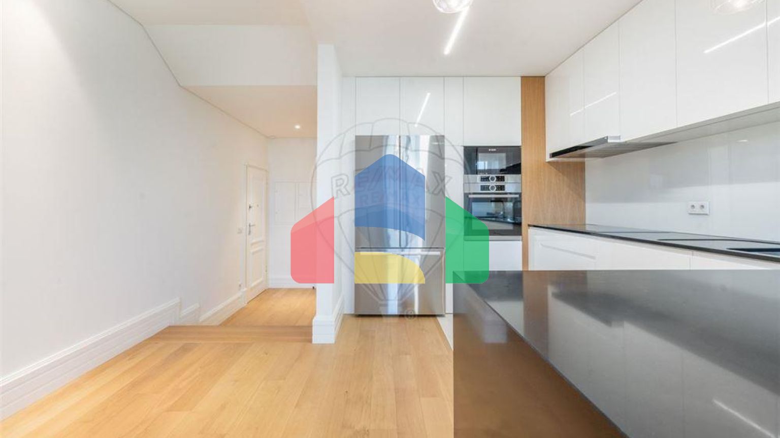 Residential - Condo/Apartment - T2 - Braga (São José de São Lázaro e São João do Souto), Braga - PT