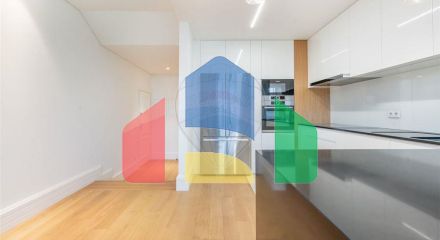 Residential - Condo/Apartment - T2 - Braga (São José de São Lázaro e São João do Souto), Braga - PT