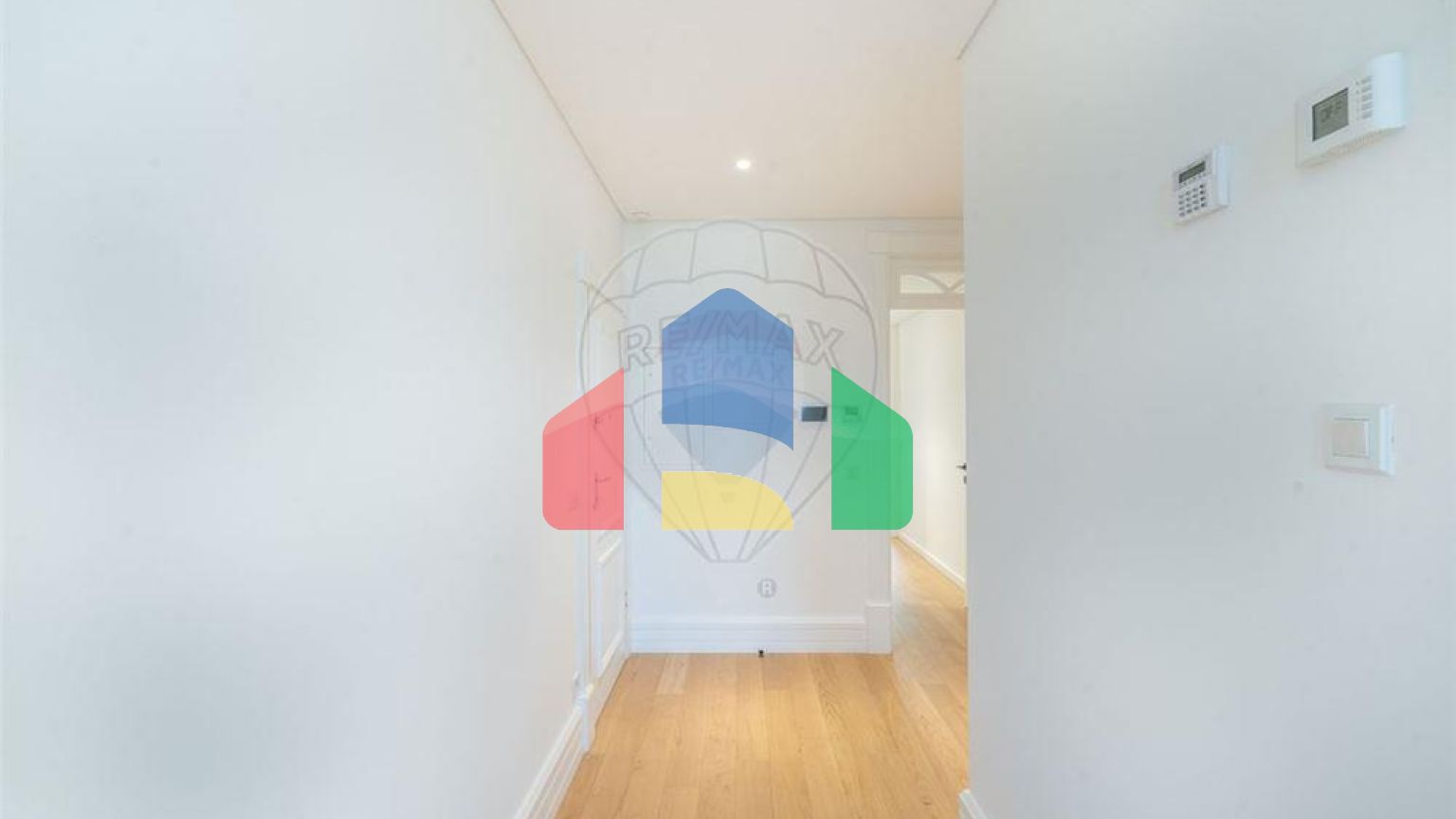 Residential - Condo/Apartment - T2 - Braga (São José de São Lázaro e São João do Souto), Braga - PT