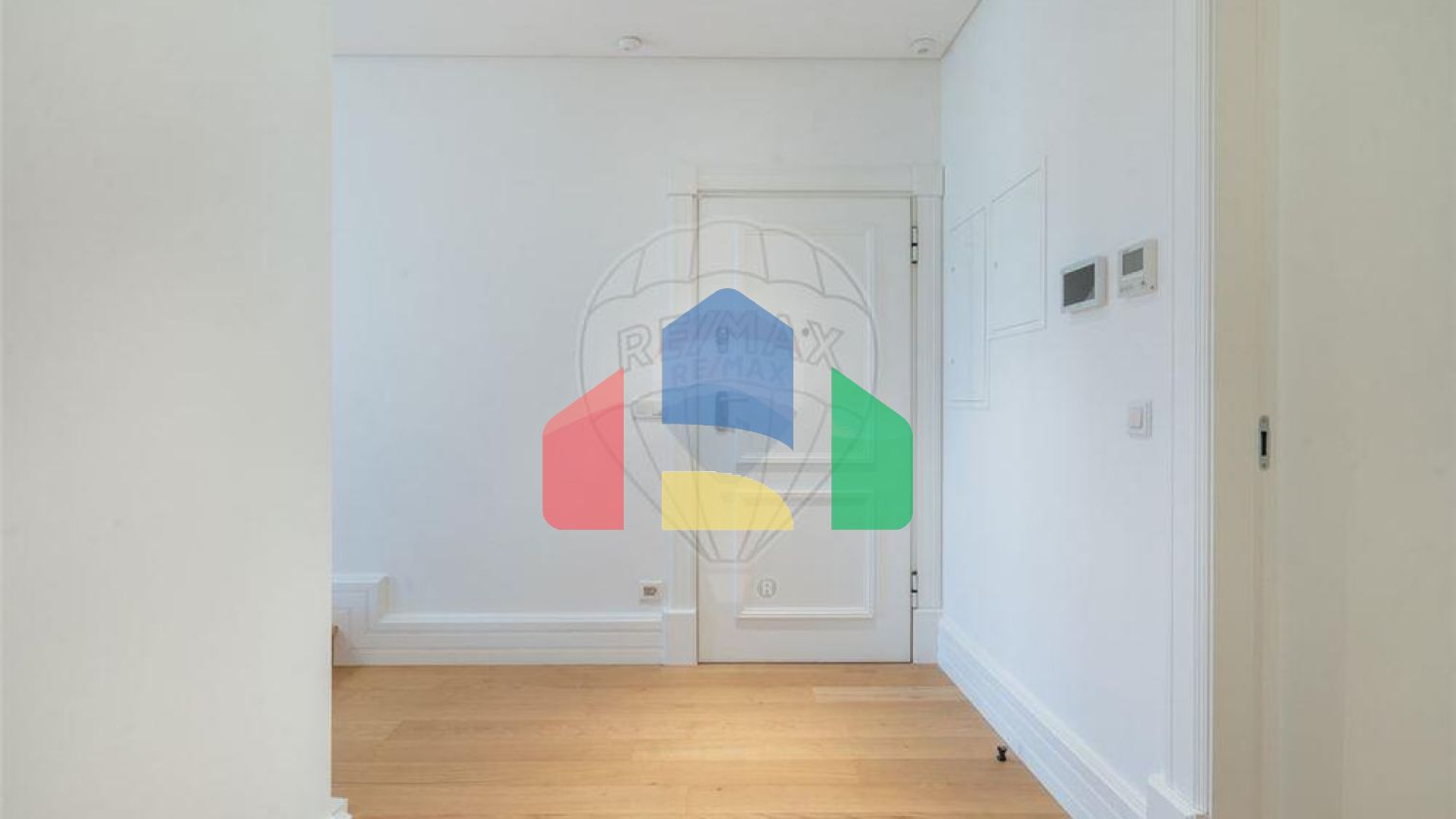 Residential - Condo/Apartment - T2 - Braga (São José de São Lázaro e São João do Souto), Braga - PT