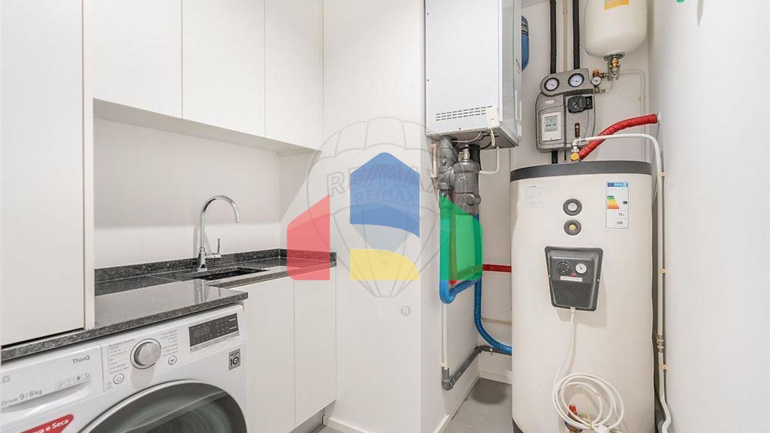 Residential - Condo/Apartment - T2 - Braga (São José de São Lázaro e São João do Souto), Braga - PT