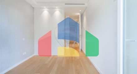 Residential - Condo/Apartment - T2 - Braga (São José de São Lázaro e São João do Souto), Braga - PT