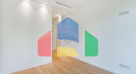 Residential - Condo/Apartment - T2 - Braga (São José de São Lázaro e São João do Souto), Braga - PT