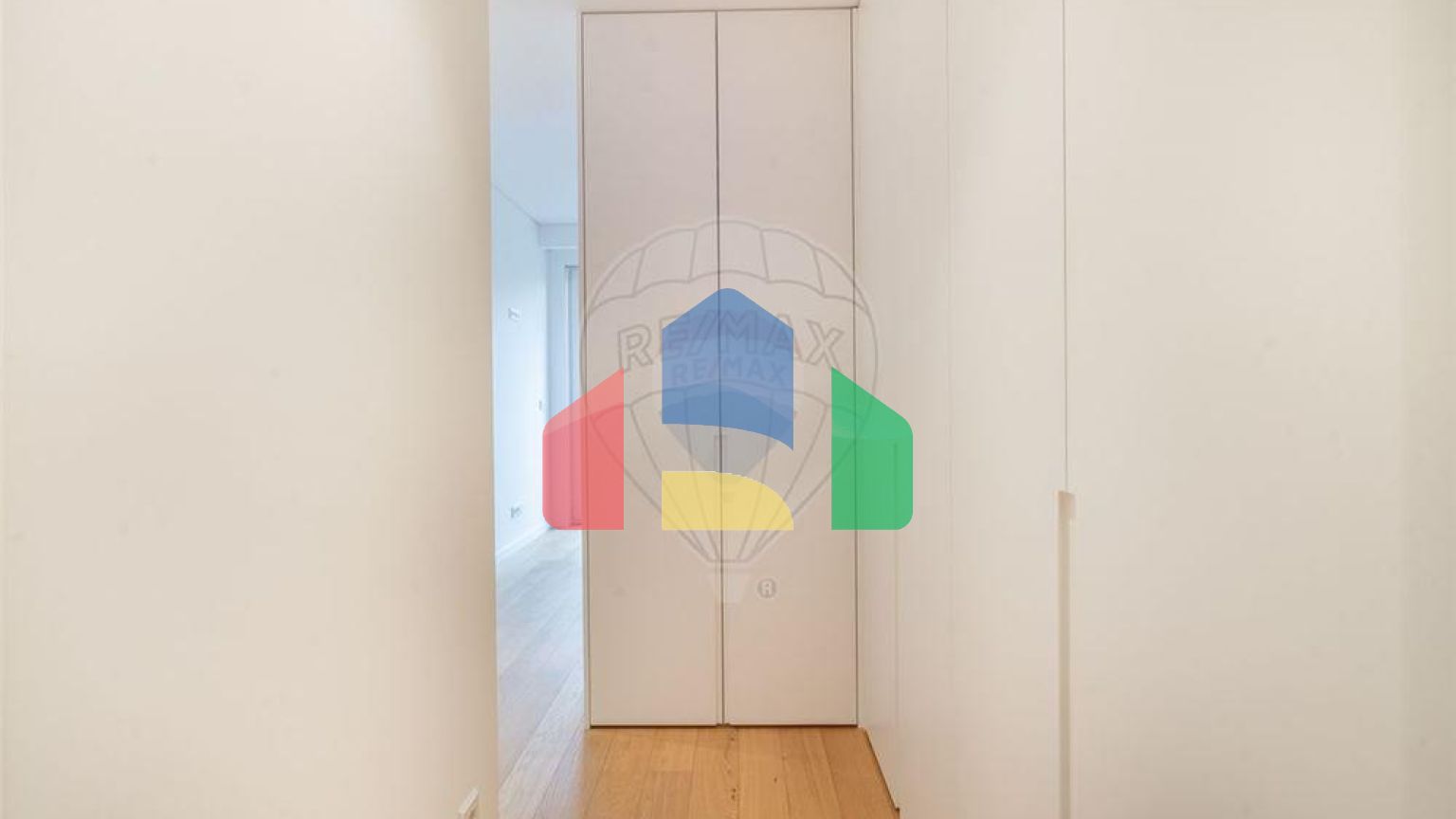 Residential - Condo/Apartment - T2 - Braga (São José de São Lázaro e São João do Souto), Braga - PT