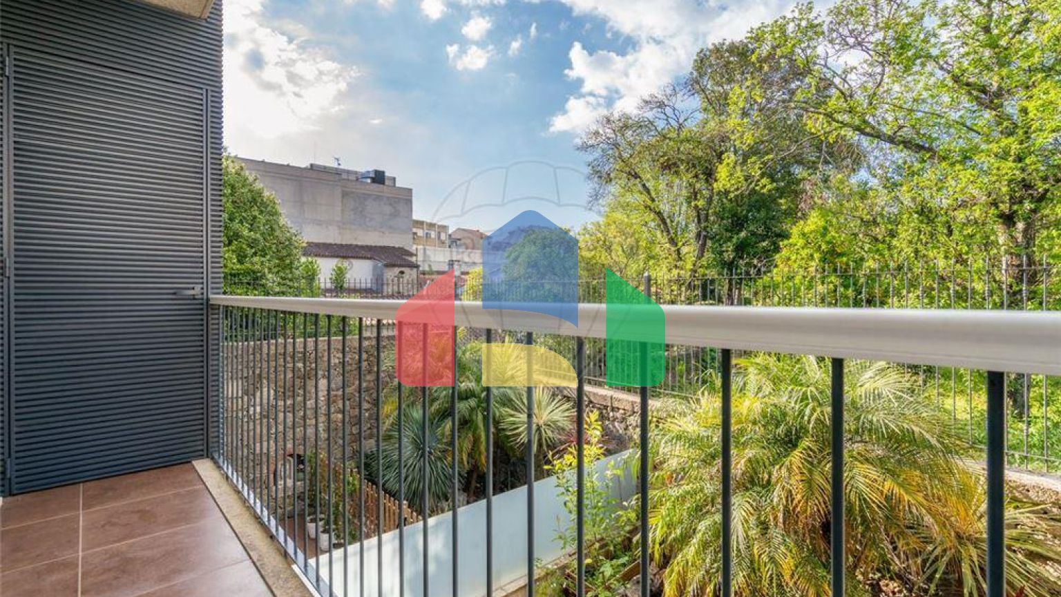 Residential - Condo/Apartment - T2 - Braga (São José de São Lázaro e São João do Souto), Braga - PT