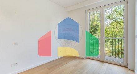 Residential - Condo/Apartment - T2 - Braga (São José de São Lázaro e São João do Souto), Braga - PT