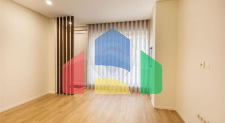 Residential - Condo/Apartment - T1 - Braga (São José de São Lázaro e São João do Souto), Braga - PT