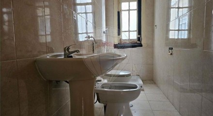 Residential - Condo/Apartment - T2 - Penha de Franca, Lisbon - PT