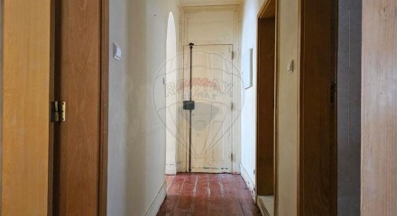 Residential - Condo/Apartment - T2 - Penha de Franca, Lisbon - PT