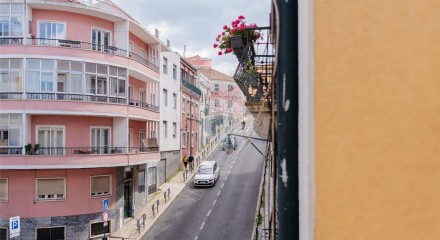 Residential - Condo/Apartment - T2 - Penha de Franca, Lisbon - PT