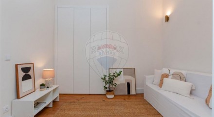 Residential - Condo/Apartment - T2 - Penha de Franca, Lisbon - PT