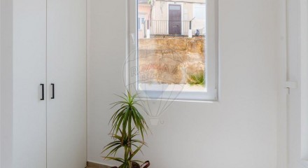 Residential - Condo/Apartment - T2 - Penha de Franca, Lisbon - PT