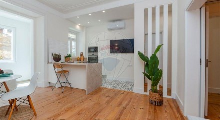 Residential - Condo/Apartment - T2 - Penha de Franca, Lisbon - PT