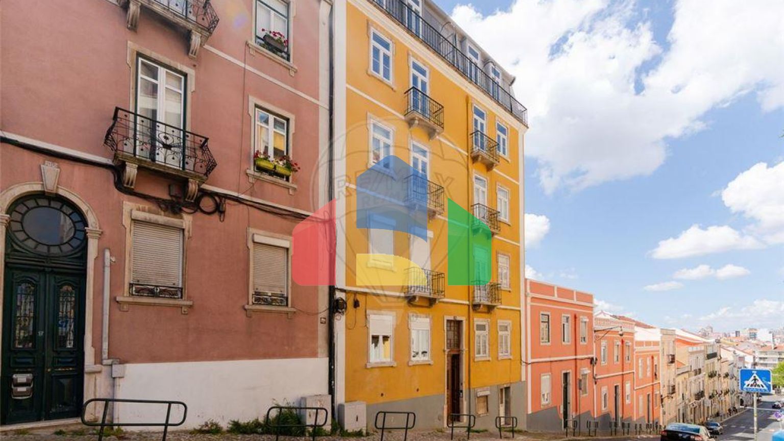 Residential - Condo/Apartment - T2 - Penha de Franca, Lisbon - PT