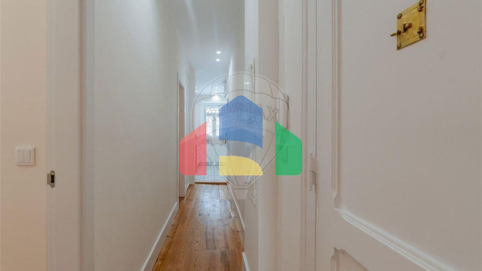 Residential - Condo/Apartment - T2 - Penha de Franca, Lisbon - PT