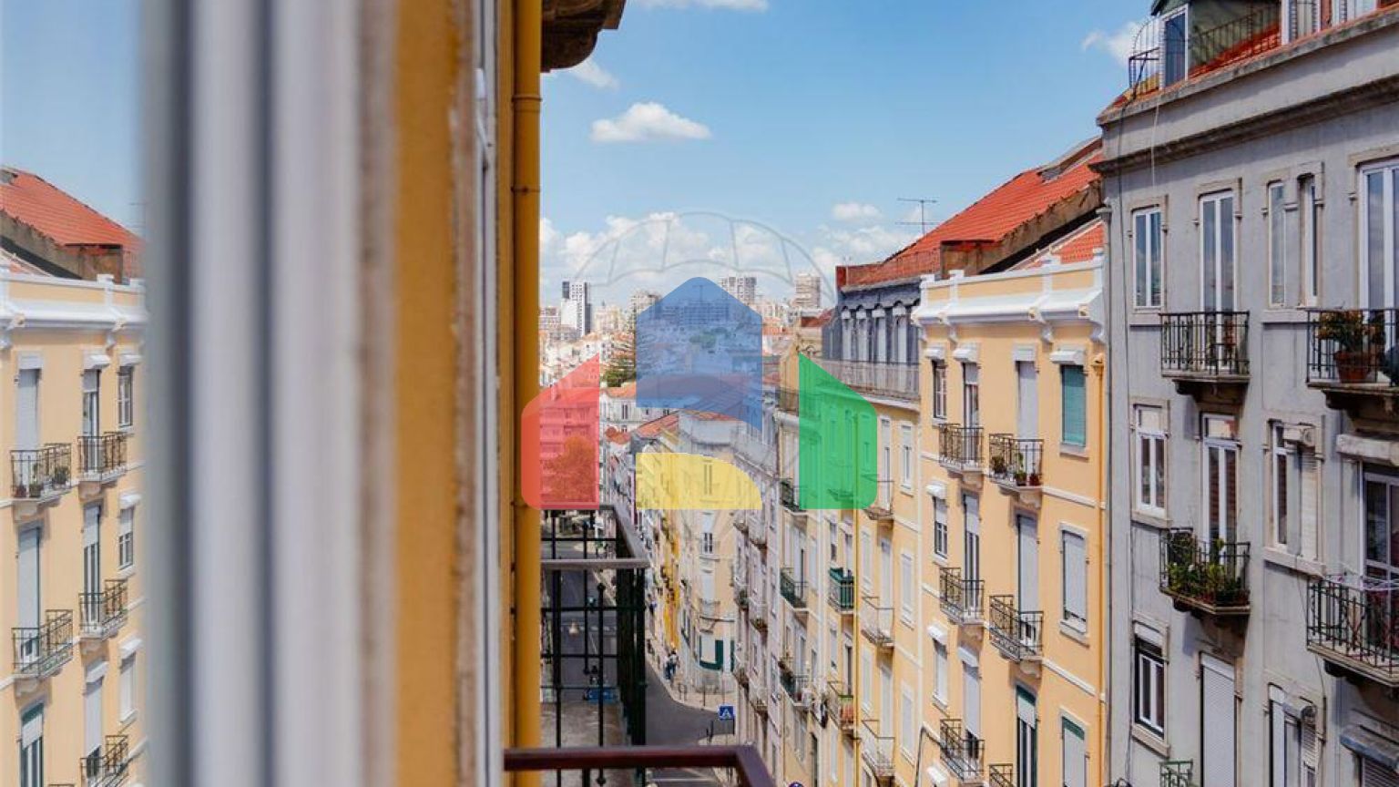 Residential - Condo/Apartment - T2 - Penha de Franca, Lisbon - PT