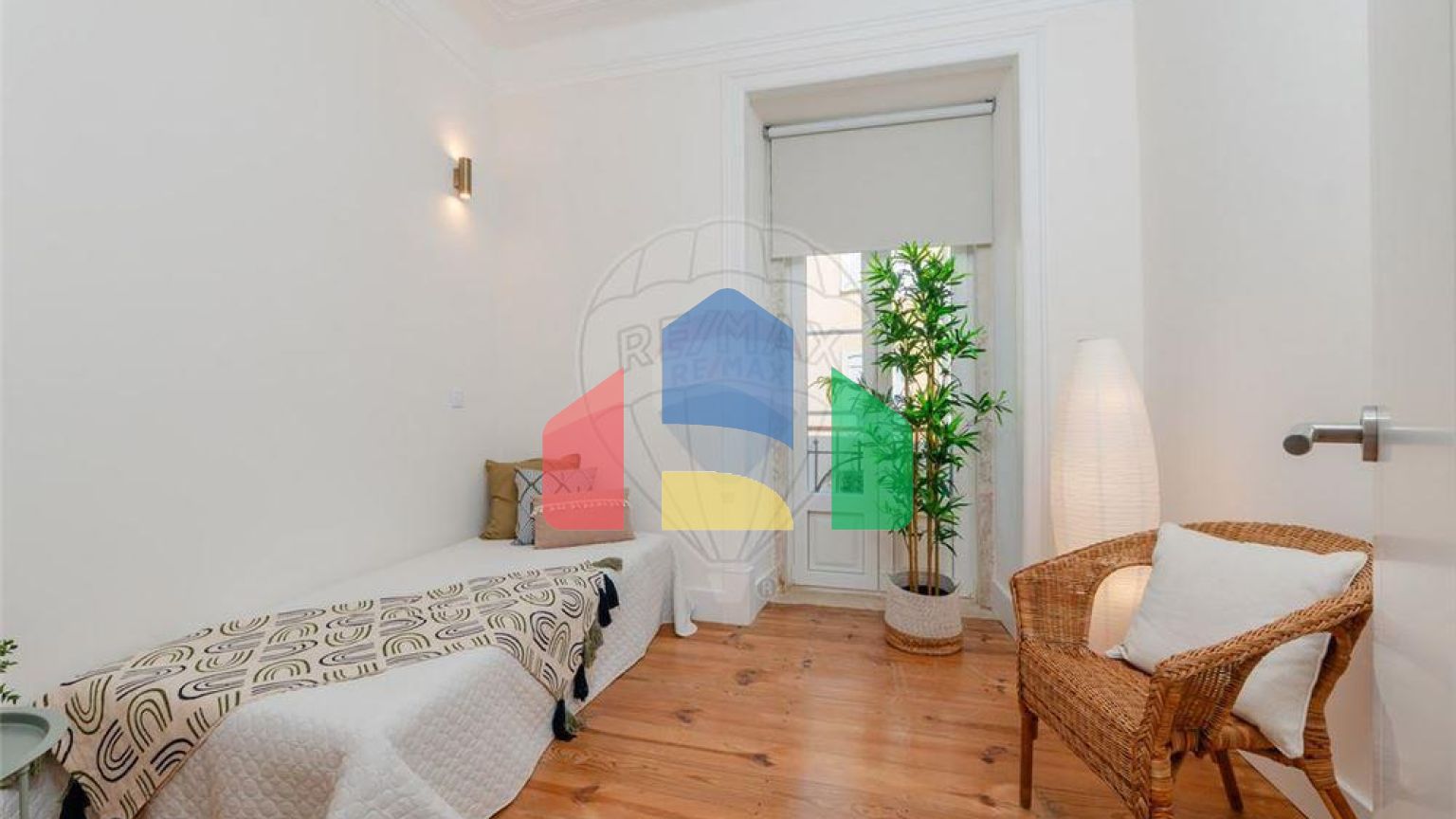 Residential - Condo/Apartment - T2 - Penha de Franca, Lisbon - PT