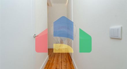 Residential - Condo/Apartment - T2 - Penha de Franca, Lisbon - PT