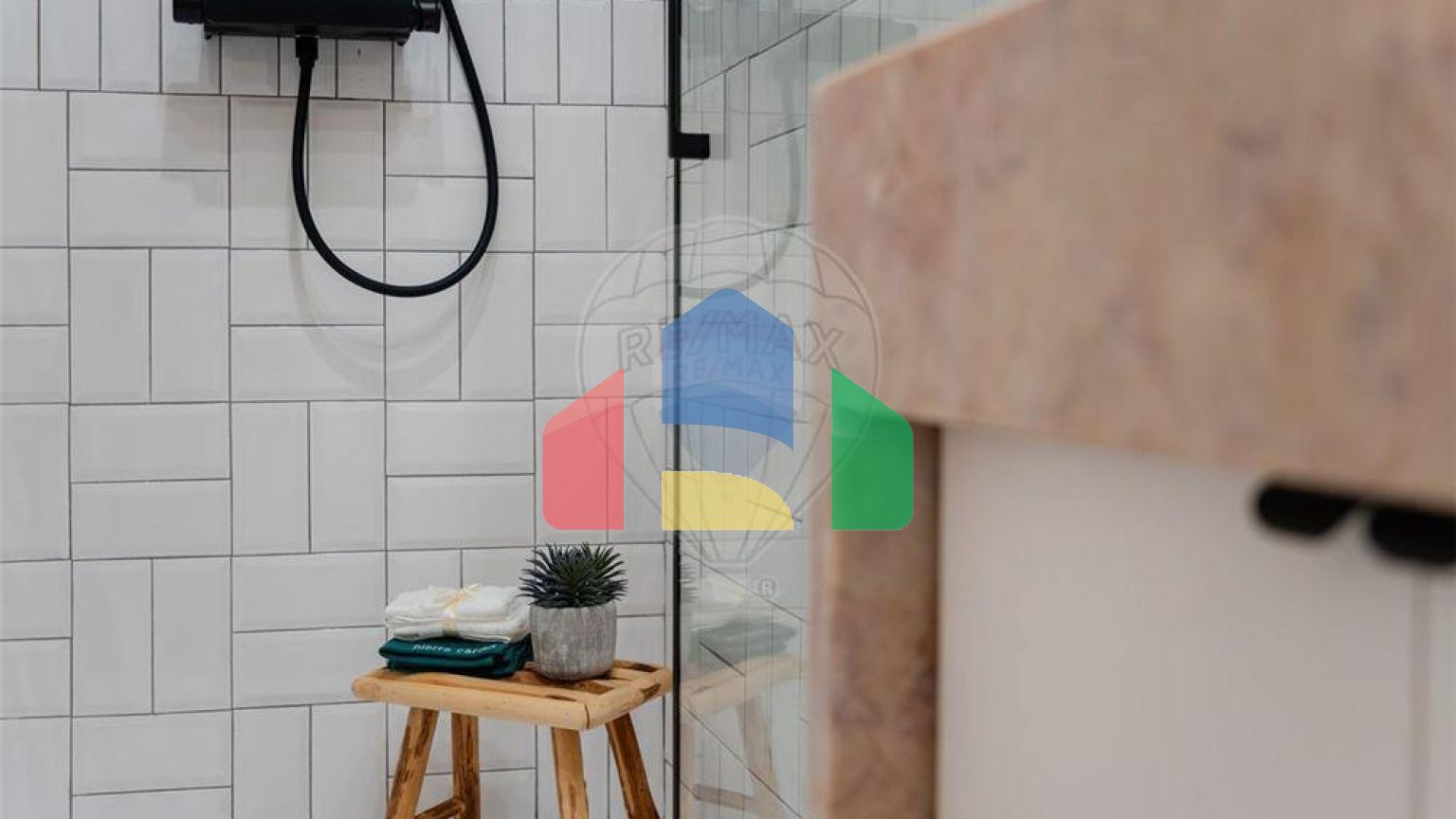 Residential - Condo/Apartment - T2 - Penha de Franca, Lisbon - PT