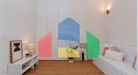 Residential - Condo/Apartment - T2 - Penha de Franca, Lisbon - PT