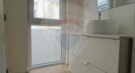 Residential - Condo/Apartment - T1 - Misericórdia, Lisbon - PT